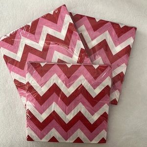 40 Napkins Luncheon Valentine’s Day